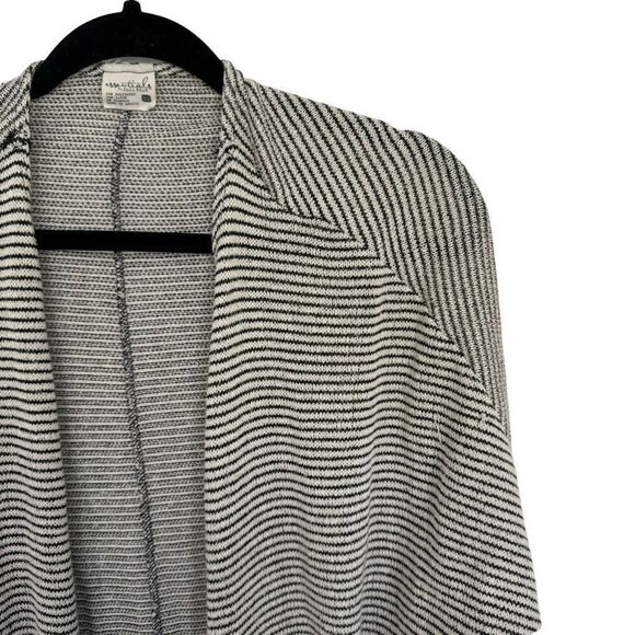 🔥4/$25 Essentials Full Tilt Women’s Gray Black Striped Cardigan Open Front XS - Picture 3 of 5
